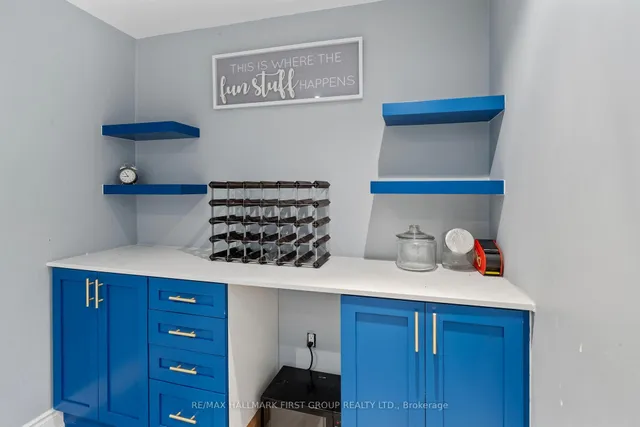 Additional image 35 of 41 Silo Crt