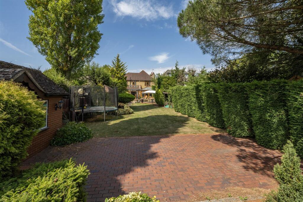 Additional image 31 of Watford Road, St. Albans