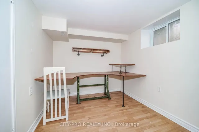 Additional image 10 of 443 5th Concession Rd