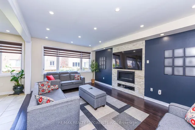 Additional image 17 of 27 Glacier Rd