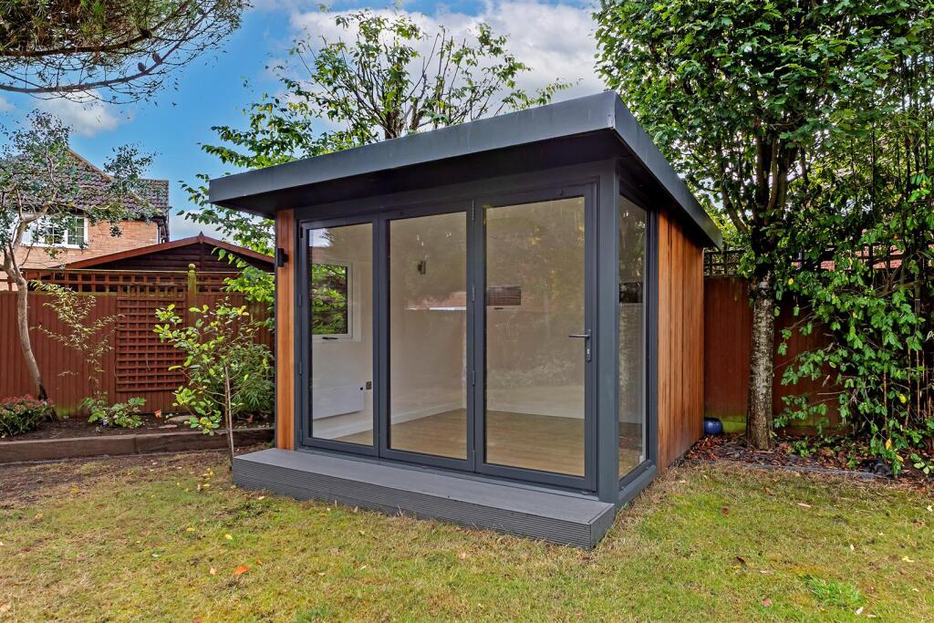 Additional image 11 of Belsize Close, St. Albans