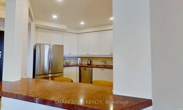 Additional image 4 of 1 Belvedere Crt Unit 1404