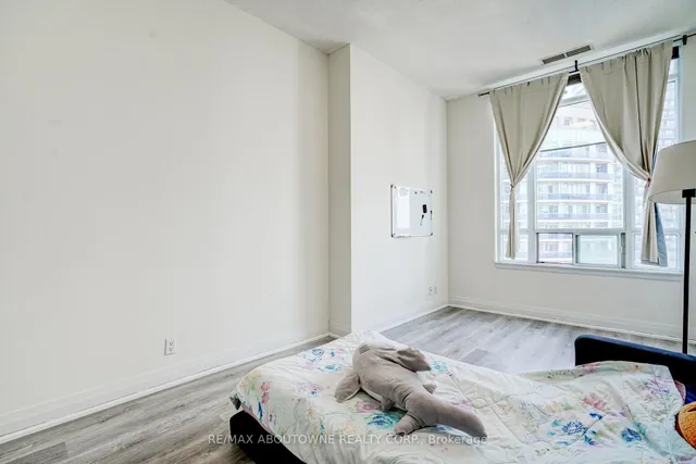 Additional image 20 of 90 Absolute Ave Unit 2705