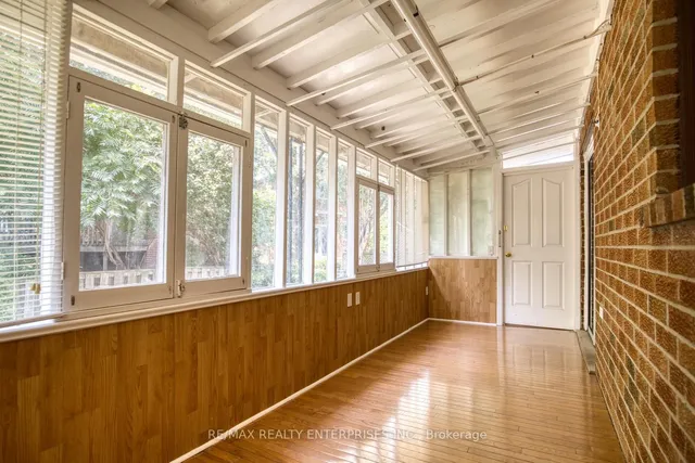 Additional image 26 of 75 Lakecrest Tr