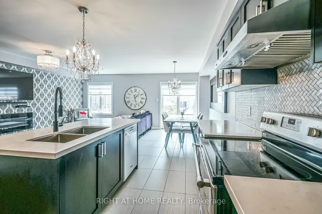 Additional image 12 of 95 Penny Lane