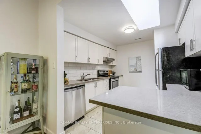 Additional image 27 of 2055 Walkers Line Unit 234