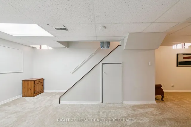 Additional image 41 of 550 Eliza Cres