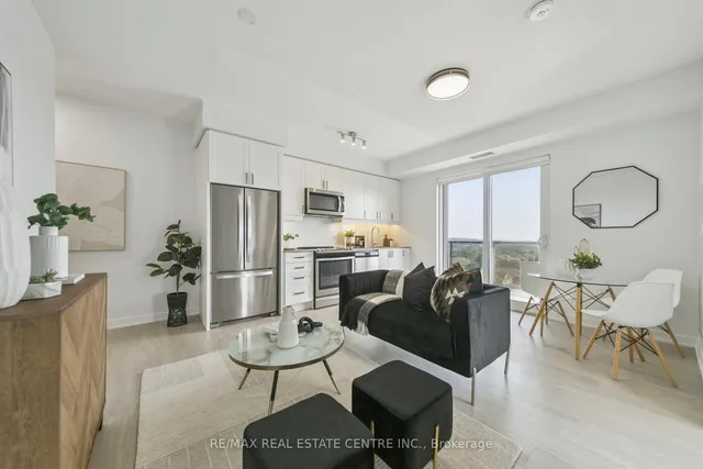 Additional image 7 of 8 Nahani Way Unit 821