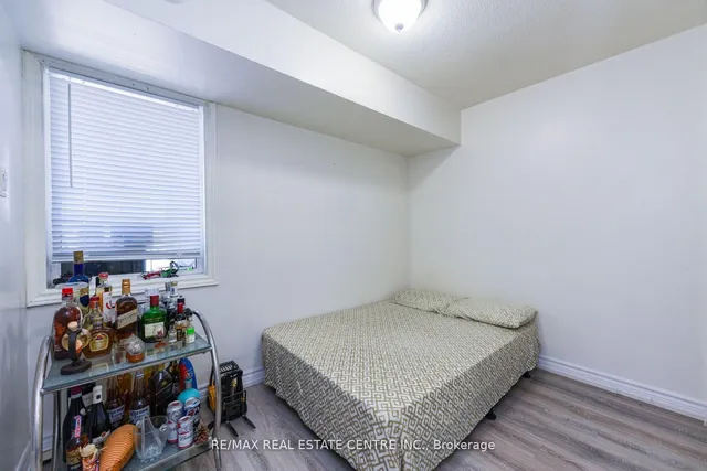 Additional image 21 of 7405 Goreway Dr Unit 520