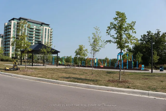 Additional image 19 of 10 Halliford Pl Unit G 30 (310)