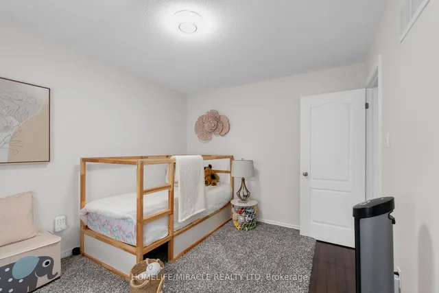 Additional image 32 of 10 Dormington Cres