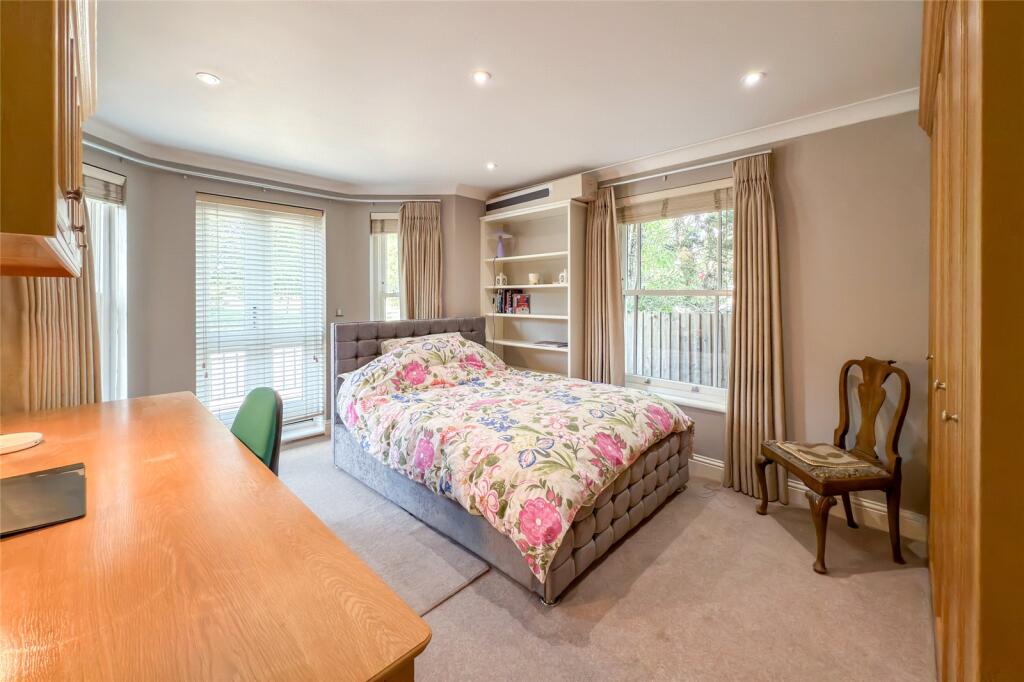 Additional image 6 of Aventine Court, 101 Holywell Hill, St. Albans, Hertfordshire, AL1