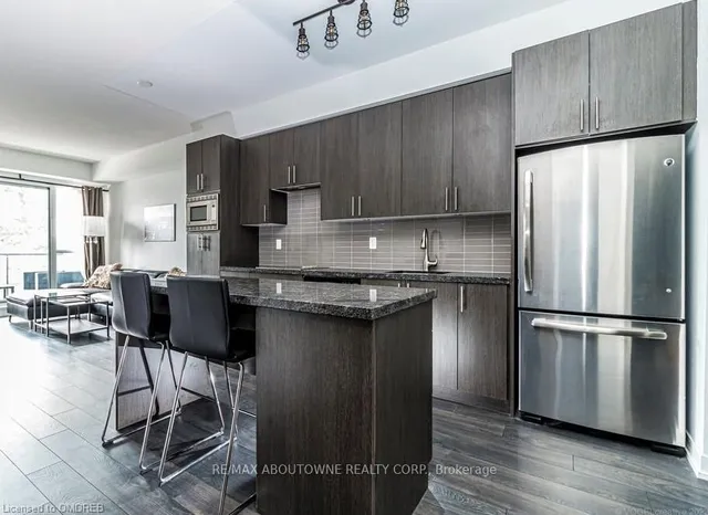 Additional image 4 of 1284 Guelph Line Unit 211