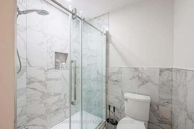 Additional image 14 of 1204 Fox Cres