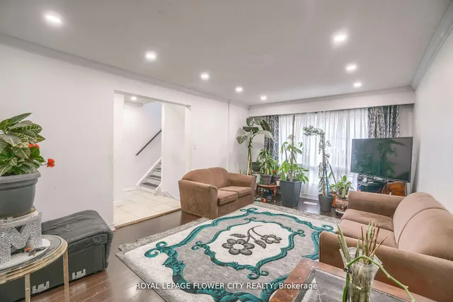 Additional image 6 of 7475 Goreway Dr Unit 49