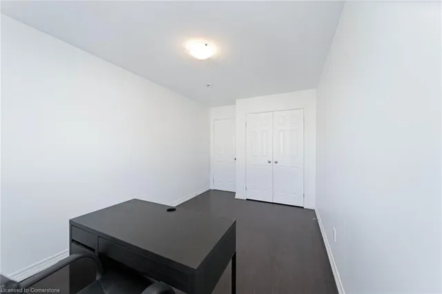 Additional image 32 of 47 Madonna Dr