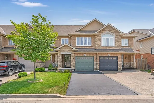 28 Charleswood Crescent Cres