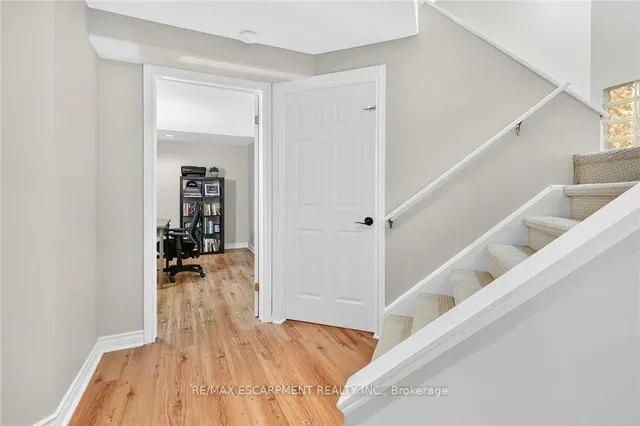 Additional image 29 of 50 LONGYEAR Dr