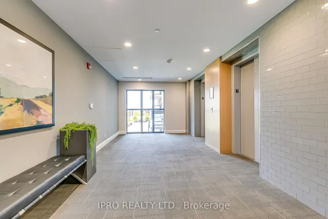 Additional image 7 of 128 GROVEWOOD Common Unit 205