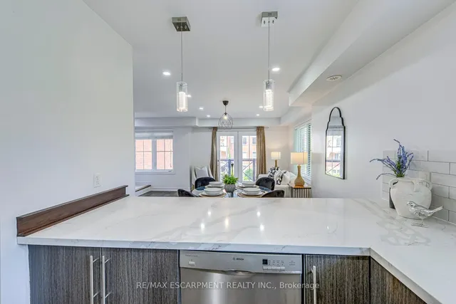 Additional image 16 of 2468 Post Rd Unit 22