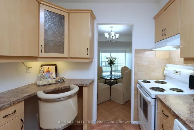 Additional image 15 of 1359 White Oaks Blvd Unit 608