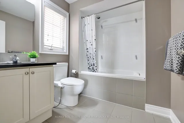 Additional image 31 of 1 Alameda St