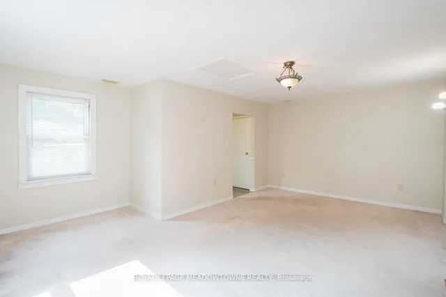 Additional image 11 of 99 Commercial St