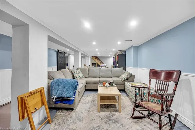 Additional image 29 of 118 East 6th St