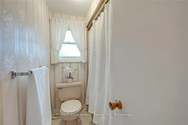 Additional image 19 of 231 BARRYMORE Crt