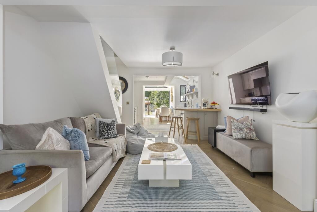 Additional image 11 of West Common Harpenden AL5