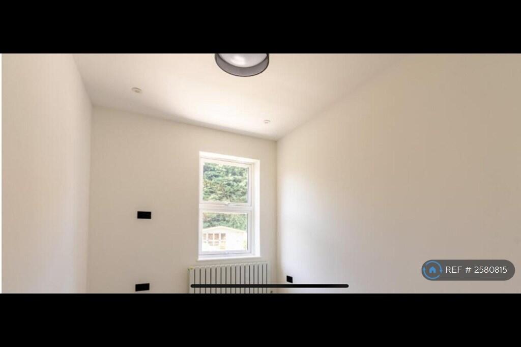 Additional image 11 of Kimberley Road, St. Albans, AL3