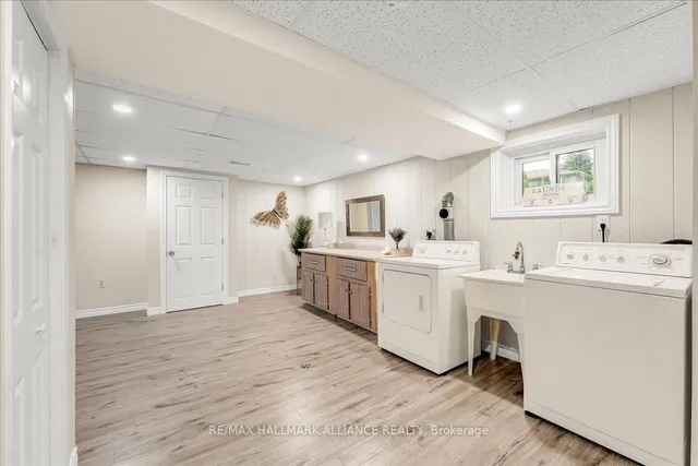 Additional image 31 of 26 Lockton Cres