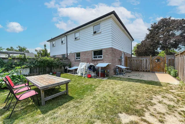 Additional image 50 of 21 Juniper Cres