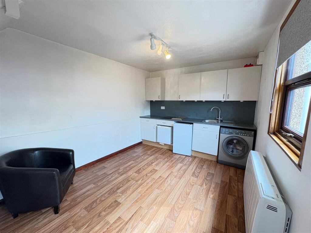 Additional image 3 of Sandridge Road, St Albans, Hertfordshire