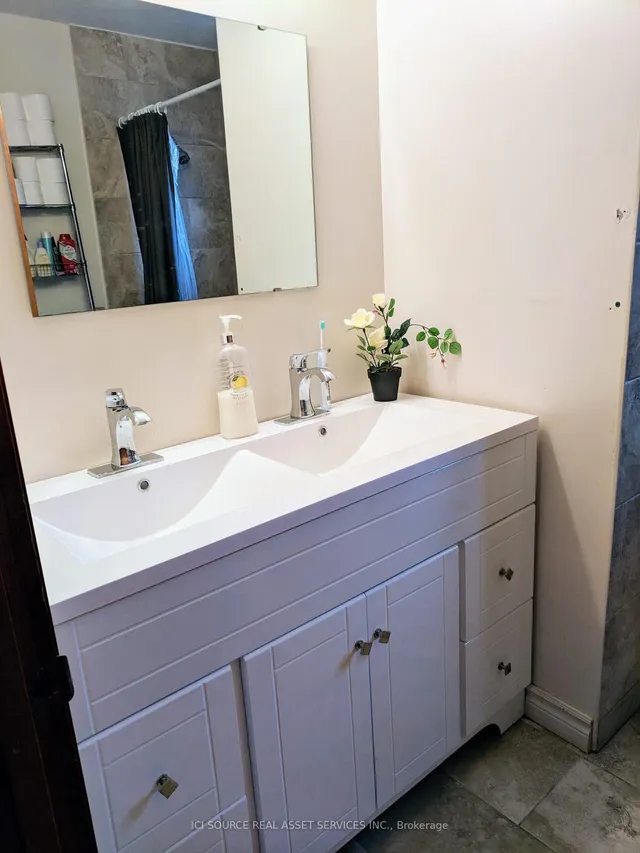 Additional image 3 of 934 Lawrence Rd