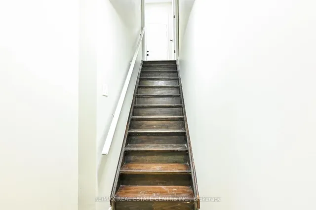 Additional image 39 of 25 Giltspur Rd