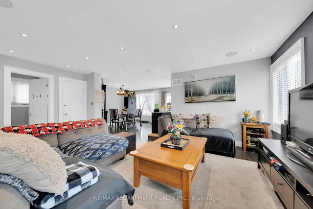 Additional image 8 of 2 Tyler Dr