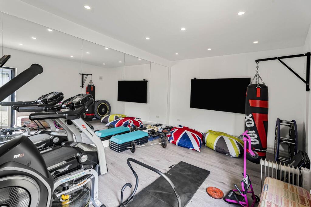 Additional image 43 of Codicote Road, Welwyn