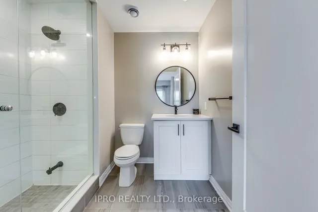 Additional image 21 of 128 GROVEWOOD Common Unit 205