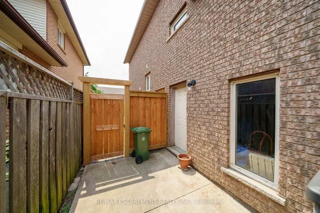 Additional image 38 of 2 Tyler Dr