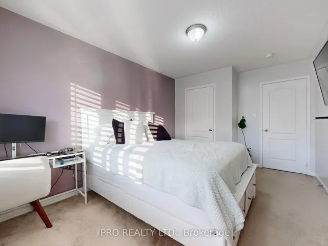 Additional image 38 of 28 Yellowknife Rd