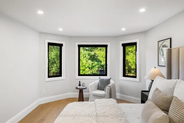 Additional image 27 of 360 Claremont Cres