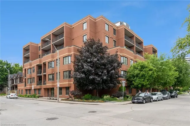 47 Caroline St Unit 209