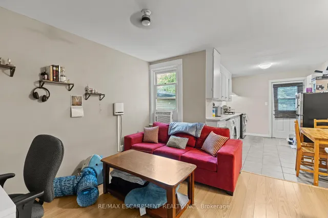 Additional image 20 of 48 Locke St