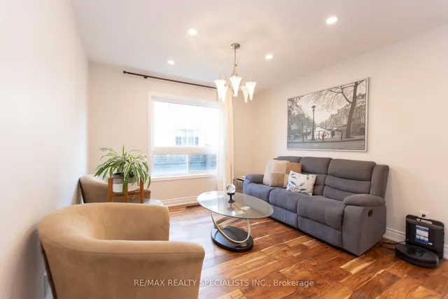 Additional image 11 of 929 Philbrook Dr