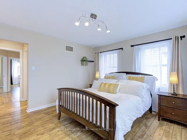 Additional image 39 of 220 Magurn Gate