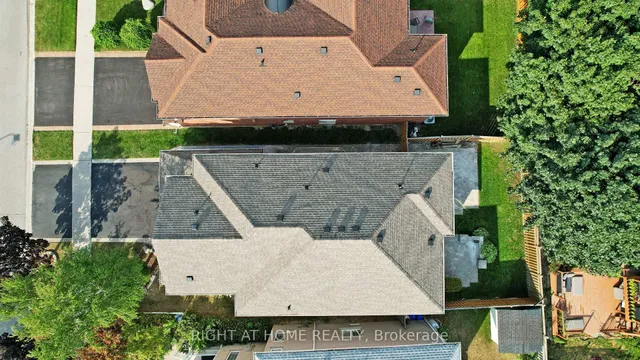 Additional image 39 of 588 Warhol Way