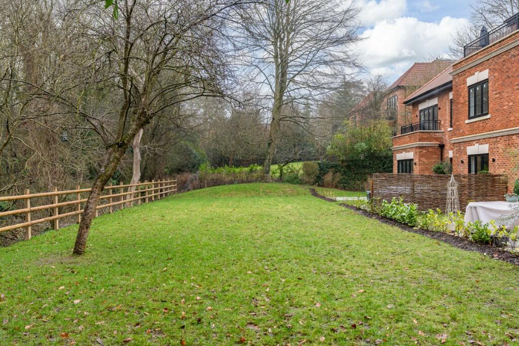 Additional image 15 of Caddington House, New Road, Digswell, Welwyn, Hertfordshire, AL6