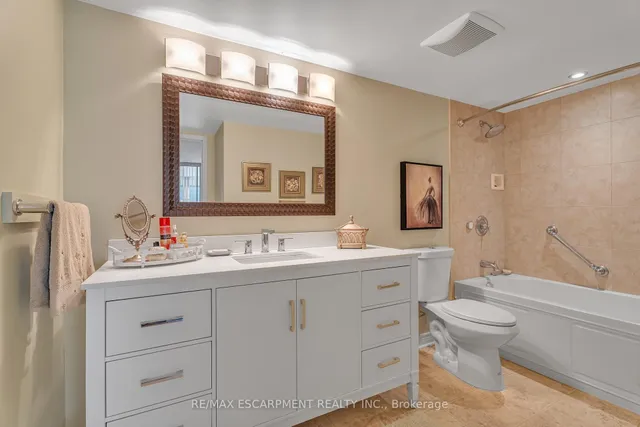 Additional image 18 of 1201 North Shore Blvd Unit 302