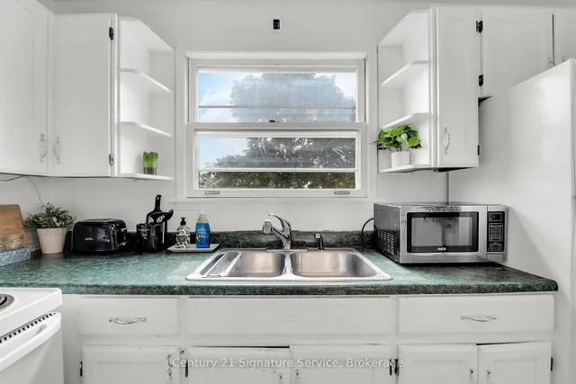 Additional image 11 of 17 Fleming Ave